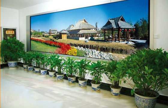 Pantalla LED a todo color interior flexible, exhibición llevada P4 ligera de la cortina de SMD