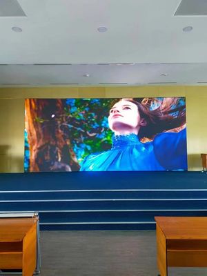 Buen precio Pantalla LED interior fija a todo color de P3 HD en pantalla grande para el aeropuerto de la tienda del estudio en línea