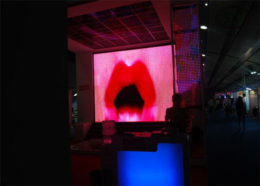 Fondo de escenario interior Paredes de video LED a todo color Pantalla para eventos en vivo Concierto de gira
