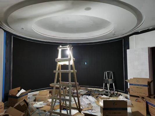 Buen precio La pared video flexible interior de P2 LED curvó el módulo de la publicidad comercial LED en línea