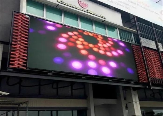 Panel de visualización LED a prueba de agua con 5000 nits para publicidad al aire libre