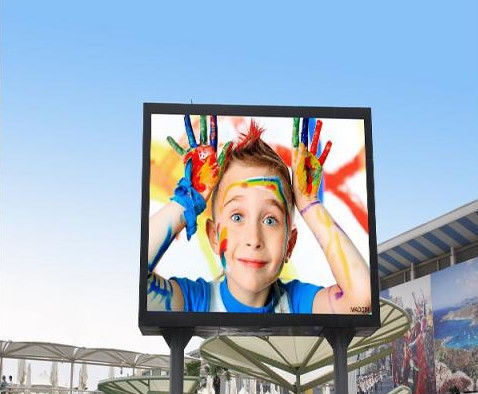 Armario de hierro P4 pantalla LED exterior tamaño personalizado 768mmx 768mm armario 1920Hz COB P0.9