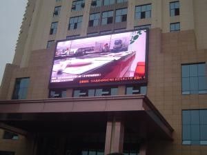 Protección del agua en exteriores Instalación fija Electrónica LED Pantalla publicitaria a todo color