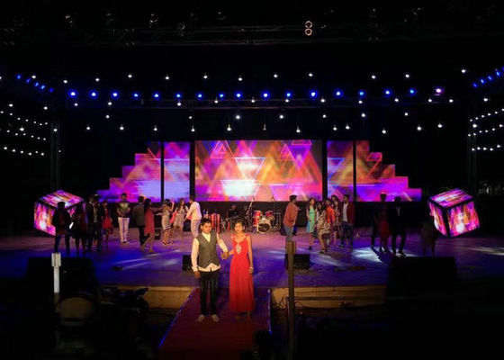 El gabinete de aluminio de fundición estándar SMD1515 P2.5 Indoor Full Color Display interactiva pista de baile led