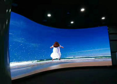 P6 Pantalla LED curva Pantalla LED de desplazamiento Ahorro de energía