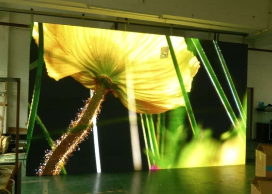 Display LED gigante a todo color al aire libre a prueba de agua IP68 DIP / SMD HD P3 P4 pantalla exterior a todo color