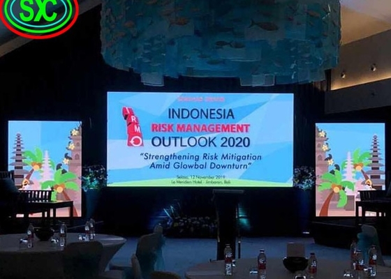P10 Exterior Full Color LED Rental Screen SMD2121 lámparas LED de 16 bits Niveles de escala gris