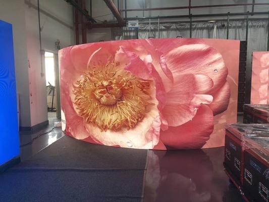 Display LED de alta definición de 3,91 mm de pico de píxeles en interiores con 5000 nits de brillo de color completo