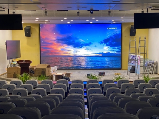 P2.6 Gran pantalla LED de alquiler a todo color al aire libre 64 * 32 Resolución del módulo de matriz de puntos