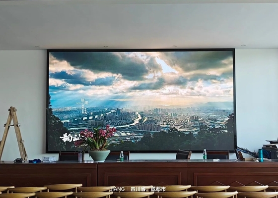SMD3535 P2.5 gabinete de aluminio de fundición a presión en interiores pantalla LED de color completo DC5V módulo publicitario 160 * 160mm