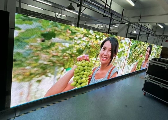 Gran pantalla de alquiler flexible sin manchas 1/32 Scan HD 1R1G1B P2.5mm LED Panel de pantalla
