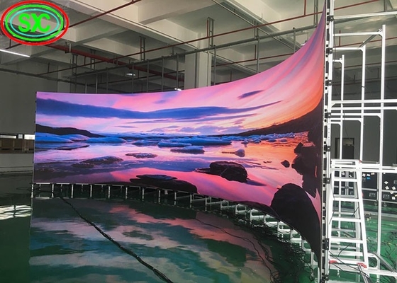 Revestimiento de aluminio fundido fácil de instalar Resolución del módulo SMD P4 Indoor HD Display LED a todo color