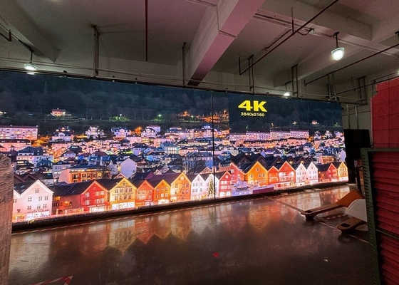 Pantalla de aluminio de fundición en el interior Video HD Publicidad para la iglesia de bodas de la estación 9500K P4.81 Pantalla LED transparente