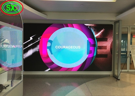 P2 Indoor Full Color LED Display Pantalla de aluminio fundido a presión, fuente de alimentación equilibrada de voltaje, densidad de 250.000/m2