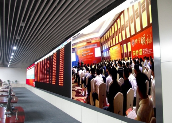 Tamaño personalizado P1.87 Display LED montado en camión Centure Park 2 años de garantía