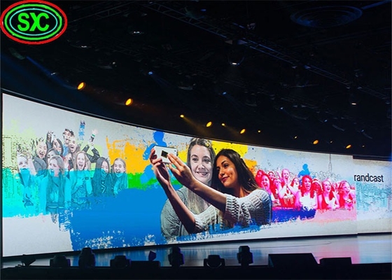 Pantalla LED de fondo de escenario al aire libre flexible 576x576*85mm Panel de pared LED de tamaño de gabinete