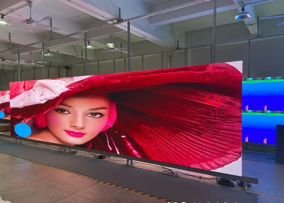 Aluminio para fundición en exteriores / caja de hierro Publicidad pantalla LED P16 alquiler HD flexible de un solo y doble color