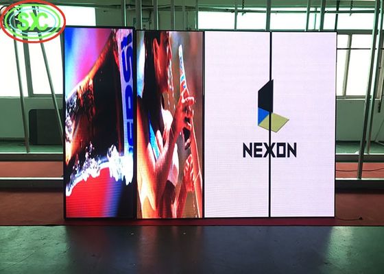 Buen precio Control de alquiler de pie en el piso interior P2.5 LED Poster Display, alta definición sin retraso en línea