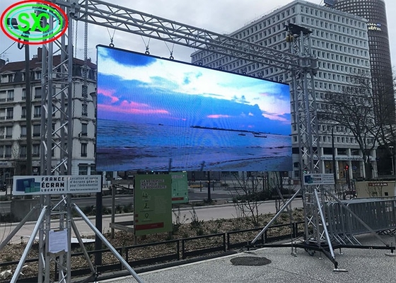Pantalla de aluminio fundido impermeable RGB DIP P16 LED Exhibición exterior a todo color 500*1000mm