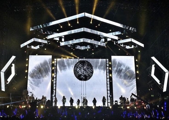500x500mm Indoor Outdoor Giant Stage Background Led Video Wall P2.6 P2.9 P3.91 P4.81 Pantalla de visualización LED de alquiler de empalme sin costuras