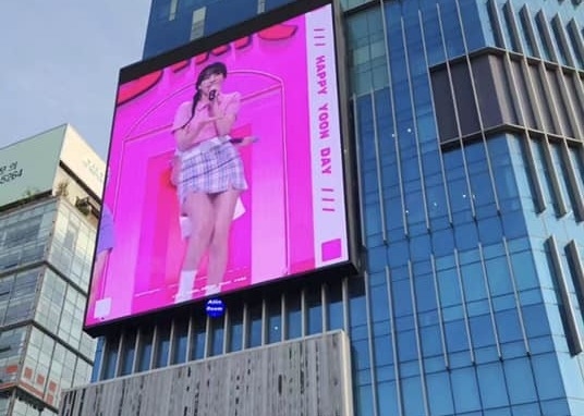 Display LED exterior a todo color de alto impacto para alquiler e instalación fija
