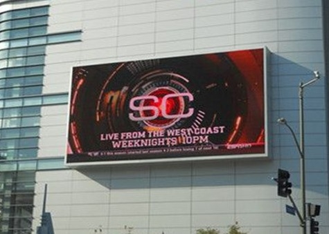 Publicidad Exterior Display LED a todo color P3.91 Brillo 6000 Nits 65410 puntos/m2