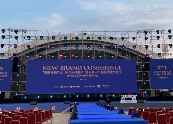 Alta tasa de actualización P3.91 500*1000mm Impermeabilizada para exteriores con pantallas LED Video Pared para eventos