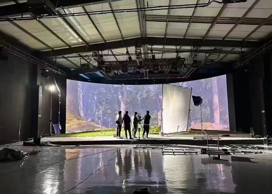 Armario de hierro y acero P5 SMD Interior Full Color LED Rental Screen para el Estadio de Fútbol 64x32 Dot Matrix / Eco-Friendly