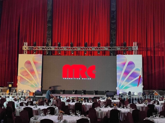 384mm x 192mm Modulo tamaño P6 Interior Full Color LED Video Wall con el gabinete super delgado y 2500nits Brillo