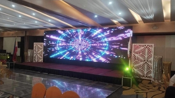 Display LED colgante de color completo en interiores en el gabinete de aluminio fundido