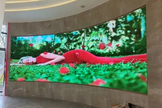 Pantalla LED de alta resolución P2.6 Interior Pantalla LED a todo color con 160000 píxeles/m sup2 500*500mm Tamaño del módulo