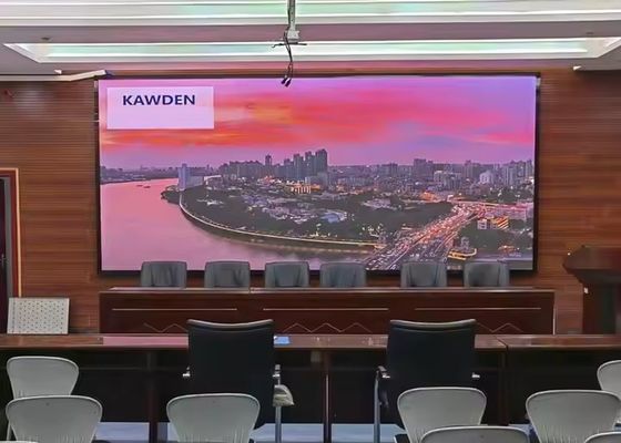 Buen precio SMD2121 Pantalla LED de color completo de luz LED suspendida Brillo de 2500 nits en línea