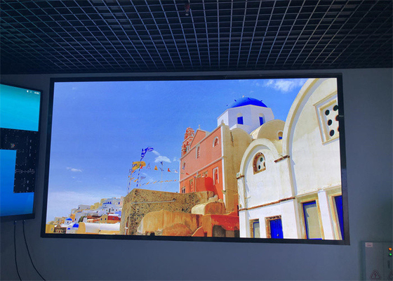 Display LED de alquiler de pantalla personalizada con escala de grises de 14-16 bits y consumo promedio de 438Watt/m2