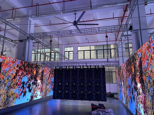 Displays de cartelería de aluminio fundido a presión para escenarios y salas de conferencias