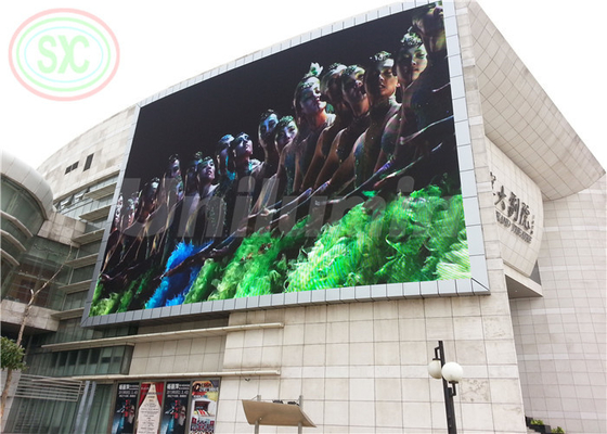Instalación fija exterior de gabinete de hierro y acero con pantalla LED para publicidad