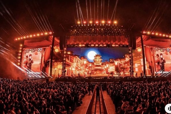 P4 Exterior de color completo Haning Led Screen Estándar de aluminio fundido a presión