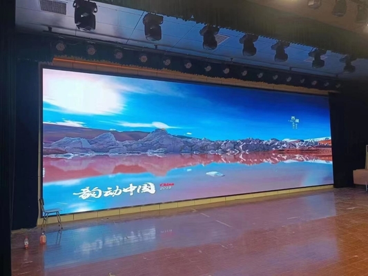 P3 Indoor Full Color LED Display Alto brillo y balance de blancos ajustable Ideal para el escenario