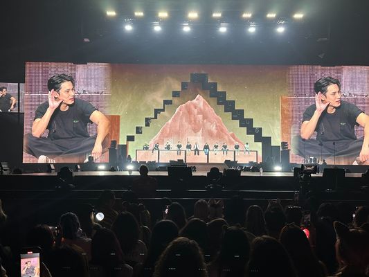 Alquiler de pantalla LED de cartelería, centro comercial Publicidad digital al aire libre