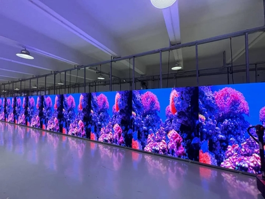 Instalación de pantalla LED de color para publicidad sin mosaico en interiores Centro comercial P5