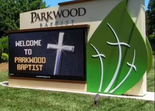 P10 SMD3535 Pantalla de publicidad LED al aire libre 10 mm Pitch IP67 Inodoro