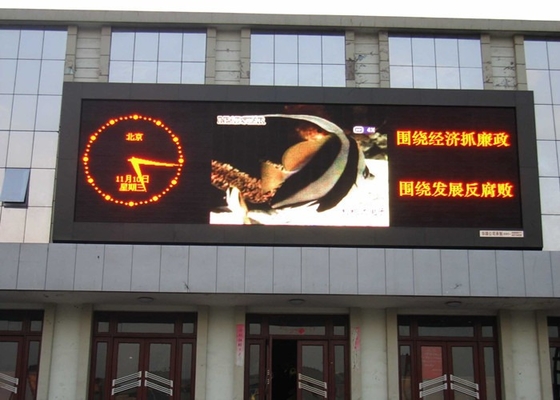 Pantalla de alquiler a prueba de agua IP65 Exterior Display LED a todo color 500 * 1000MM P4.81 Módulo HD 7500cd/Sq Brillo