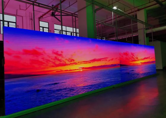 Buen precio Pantalla de aluminio fundido a presión de pantalla de LED exterior impermeable 320 * 160MM P4 Pantalla de cine LED interior en línea