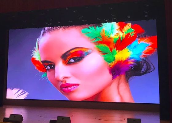 Buen precio Alquiler de pantalla Bar & Club DJ Stage Indoor LED Scanner de cartelería P5 Display LED en línea