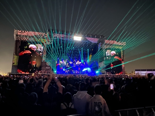 Alquiler / Revestimiento de aluminio fundido por inyección LED de escenario Monitor de escaneo grande Modo de escaneo 1/4 Resolución 40 * 20mm