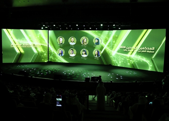 Pantalla de alquiler LED de color completo Pantalla de escenario P3.91 SMD 1/8 Chip LED epitaxial de escaneo