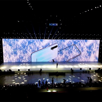 Experiencia en la comercialización de pantallas LED con densidad de píxeles 111111/m2 y ángulo de visión de 120° / 60°