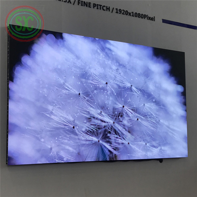 Puntuación de brillo alto LED Billboard DC5V Voltado de trabajo y 7000nits Brillo para un rendimiento superior
