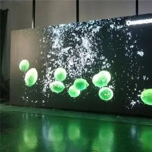 Pantalla LED de paso fino estándar CE/ROHS/FCC con SMD2121 y densidad de 640000 puntos/m2