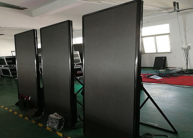 Poster de interior P2.5 Led Tablero de publicidad pantalla de LED 4G WiFi Control USB a todo color