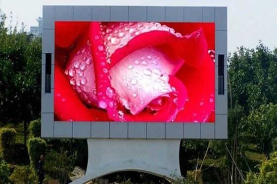 Display LED de color completo con alta tasa de actualización de 3840 para el gabinete de cartelería exterior de tamaño 960x960